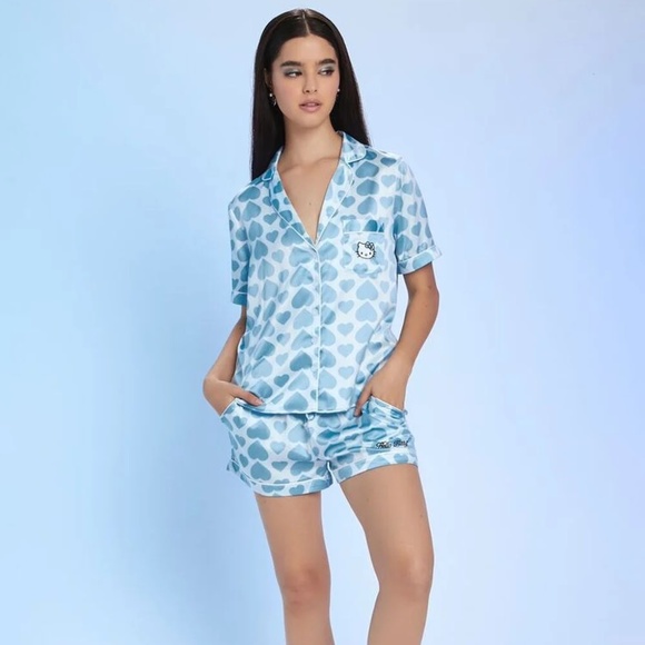 Forever 21 Hello Kitty Pajama Set - Picture 3 of 8